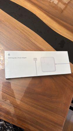 MagSafe 2 power adapter