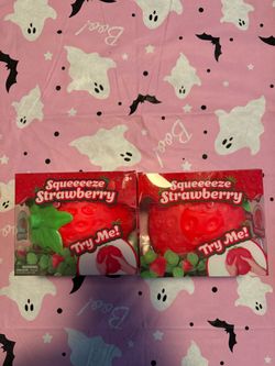 STRAWBERRY SQUISHY