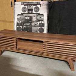 Modern Wooden TV Stand 