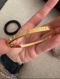 Cartier Small love yellow gold bracelet, size 17