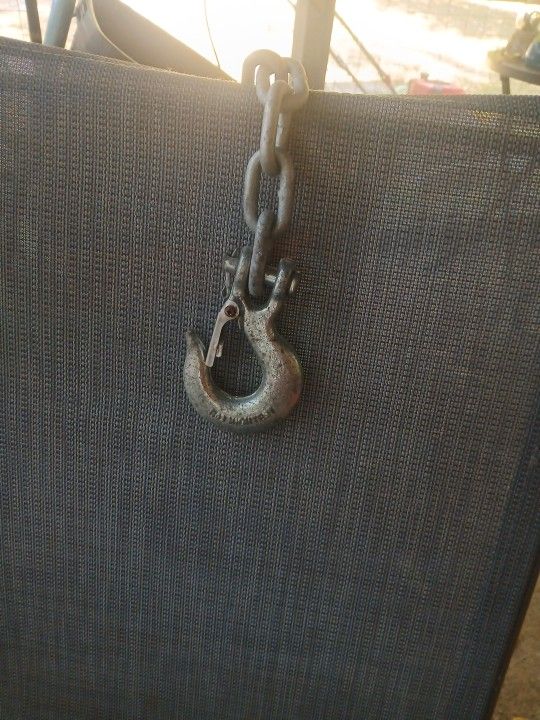 Tow Hook With Chain