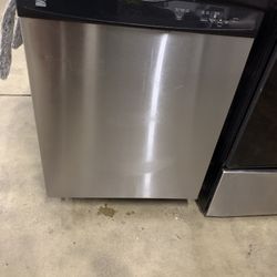 DISHWASHER 