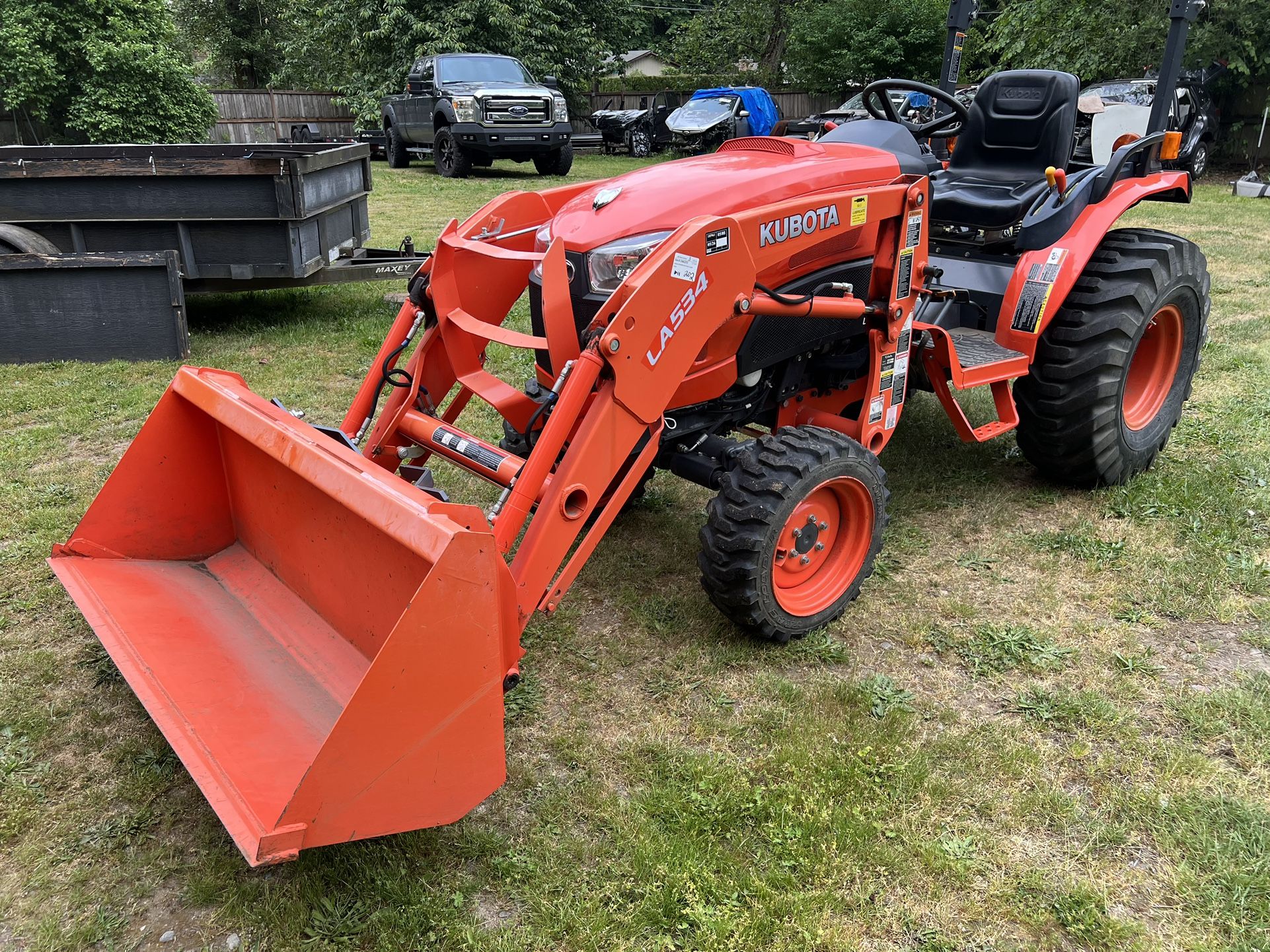 2014 Tractor Kubota 4X4 LA534 Diesel With Pallet Fork for Sale in