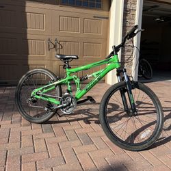 OZONE Elevate Green Mountain Bike