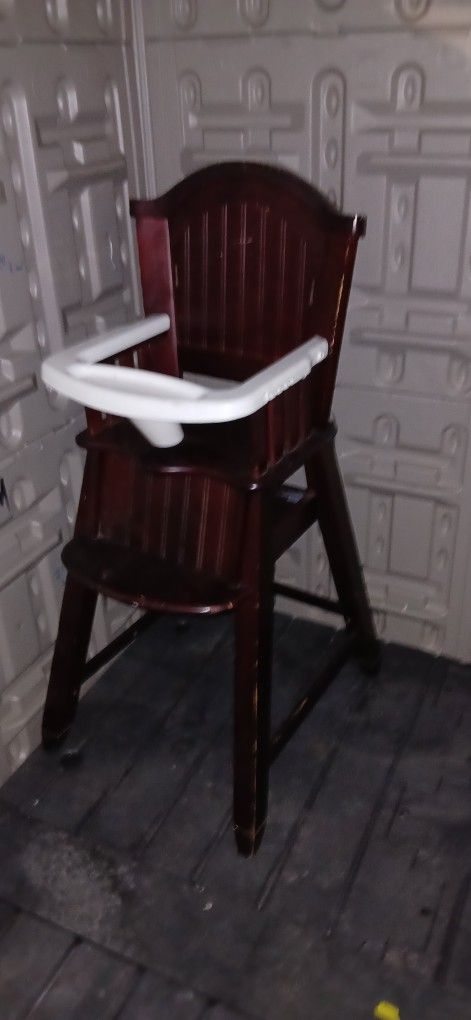 Baby Woos High Chair