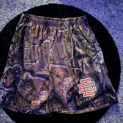 EE Shorts 