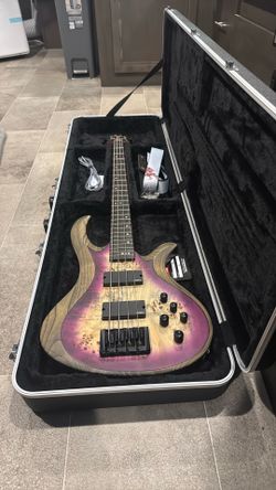 Schecter Riot 4 Bass