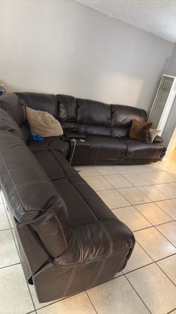 Leather electric recliner couches