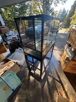 Glass & Mesh Terrarium with Stand