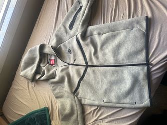 Nike Tech Fleece Full-Zip Hoodie Grey