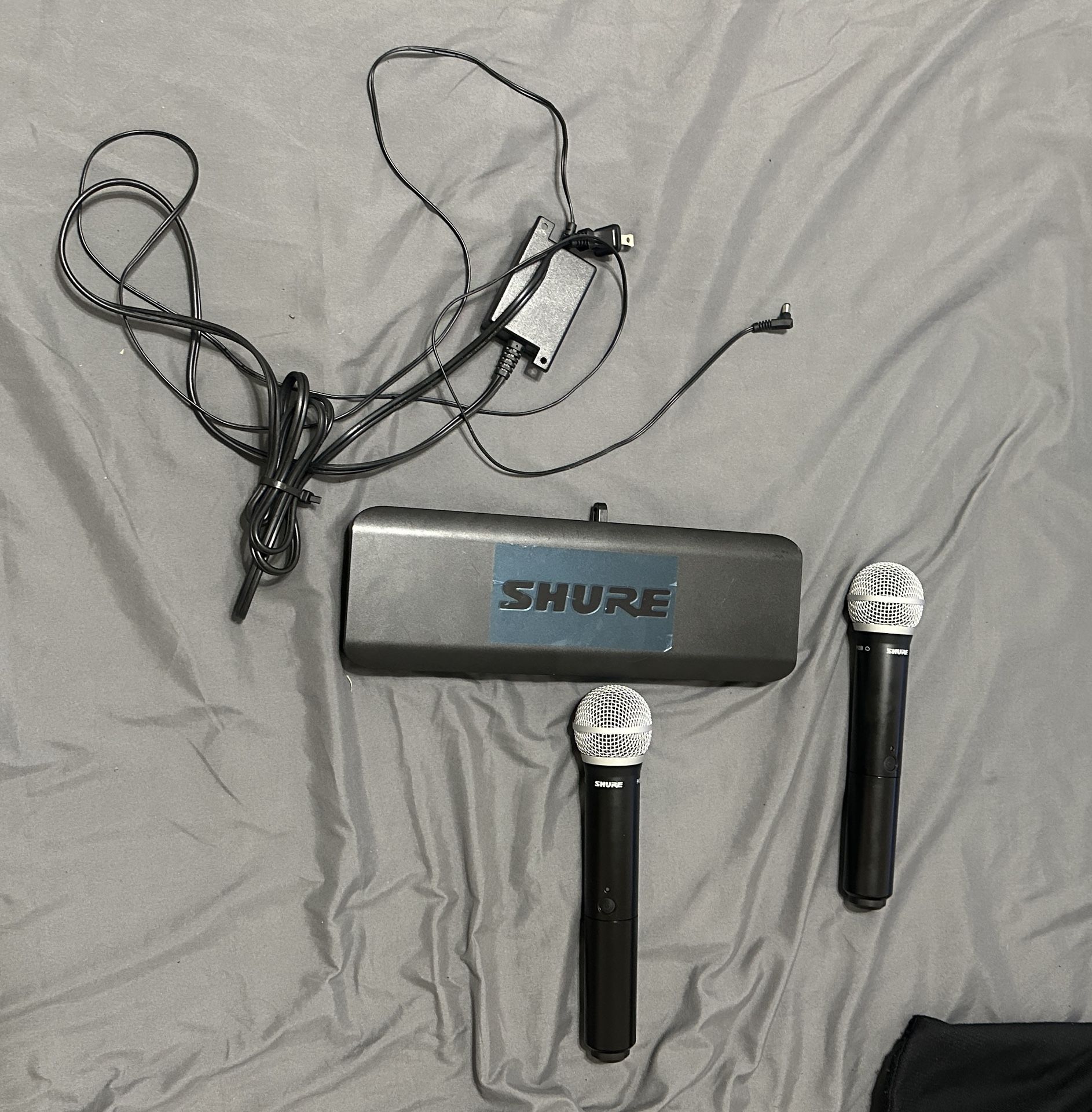 Shure BLX88 Dual Channel Wireless Receiver