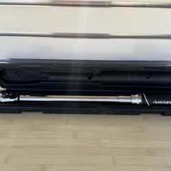 Husky 20 ft./lbs. to 100 ft./lbs. 3/8 in. Drive Torque Wrench