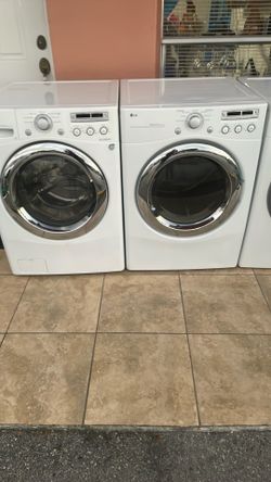 Lavadora Y Secadora LG En Buen Estado. Negocio Particular. 