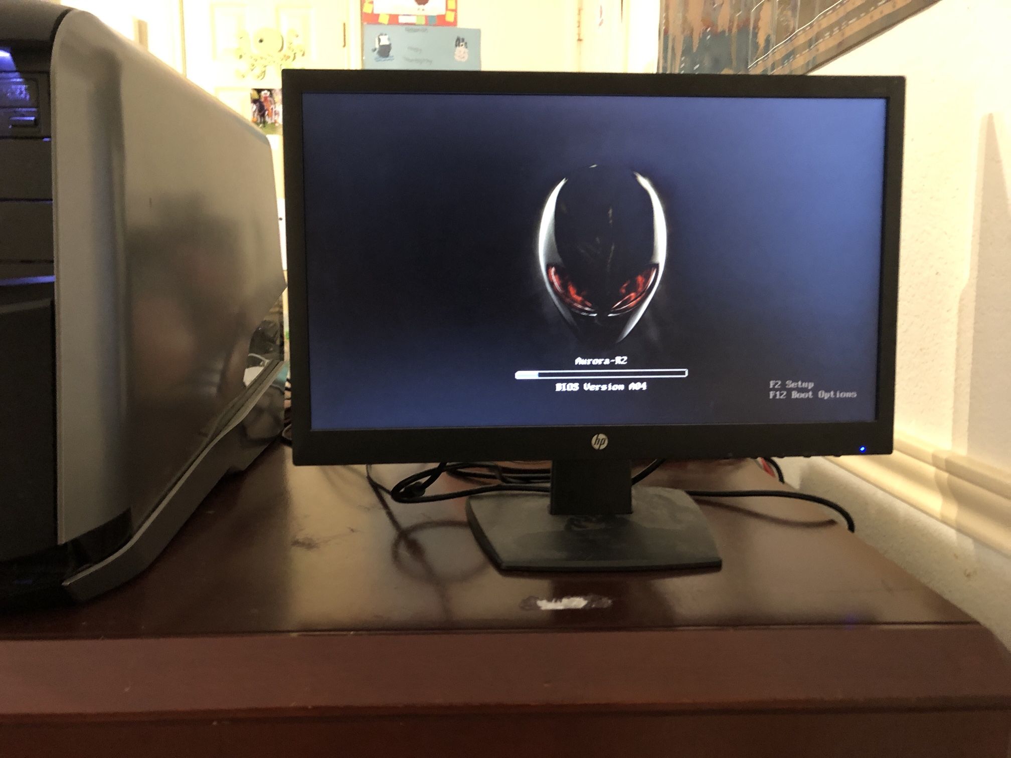 Alienware Aurora R2 PC + Hp Monitor