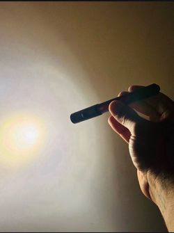 🔦 Milwaukee 250 Lumens Internal Rechargeable Penlight with Laser 🔴