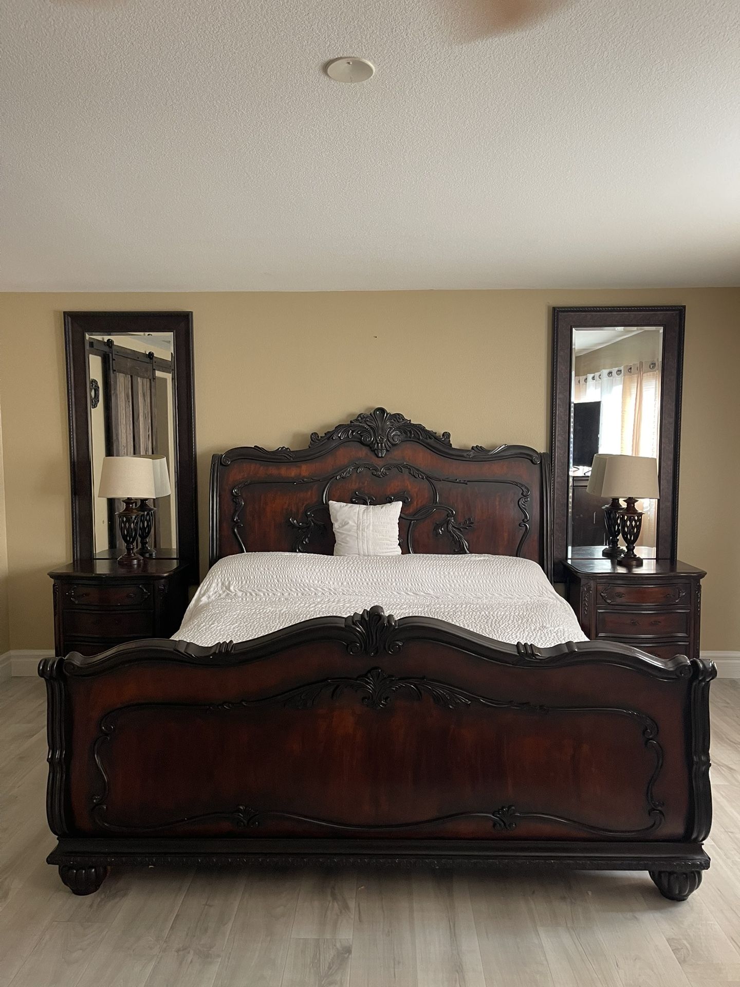 King Bedroom Set