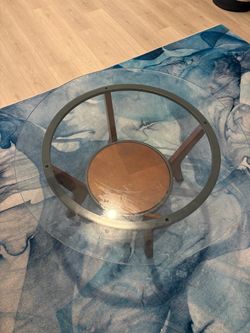 Mid century/transitional coffee table 36 in