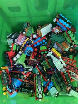 Thomas trains - metal - 70 trains - $200