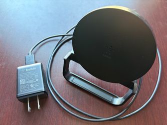 Belkin 10W Wireless Charging Stand with Power Adapter