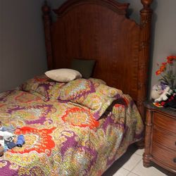 Queen bed set