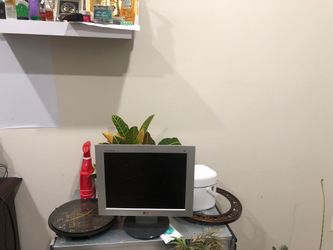 LG monitor for sale
