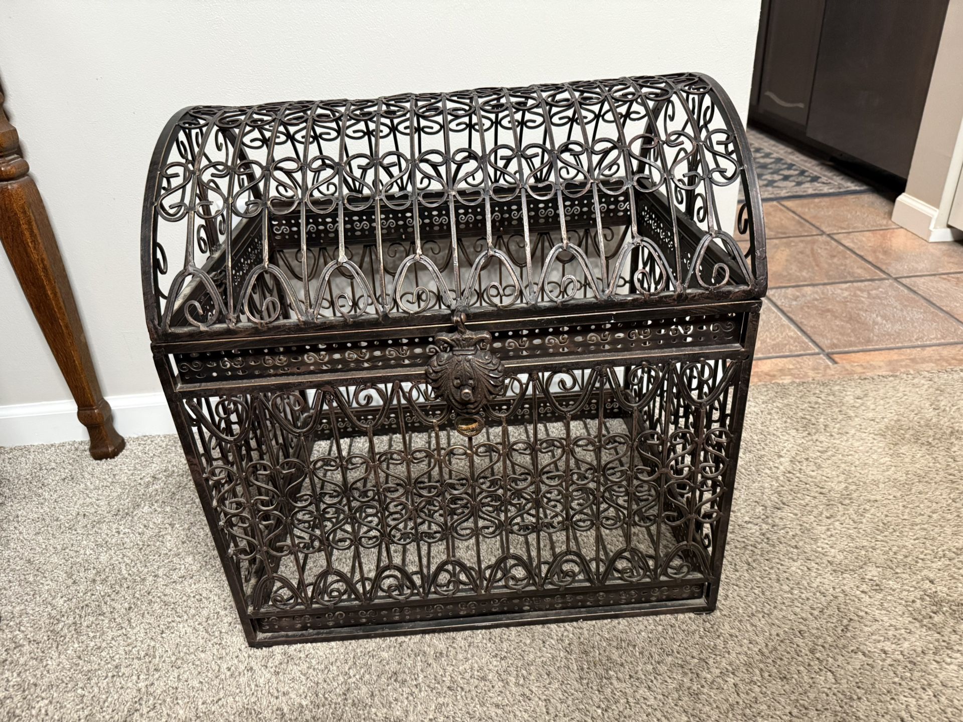 Wrought Iron Barrel Top Steamer Trunk 20 3/8” w x 15 3/4” d x 21” h