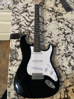 ZENY full Size 39 Inch Guitar W Amp