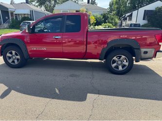 2005 Nissan Titan king cab SE