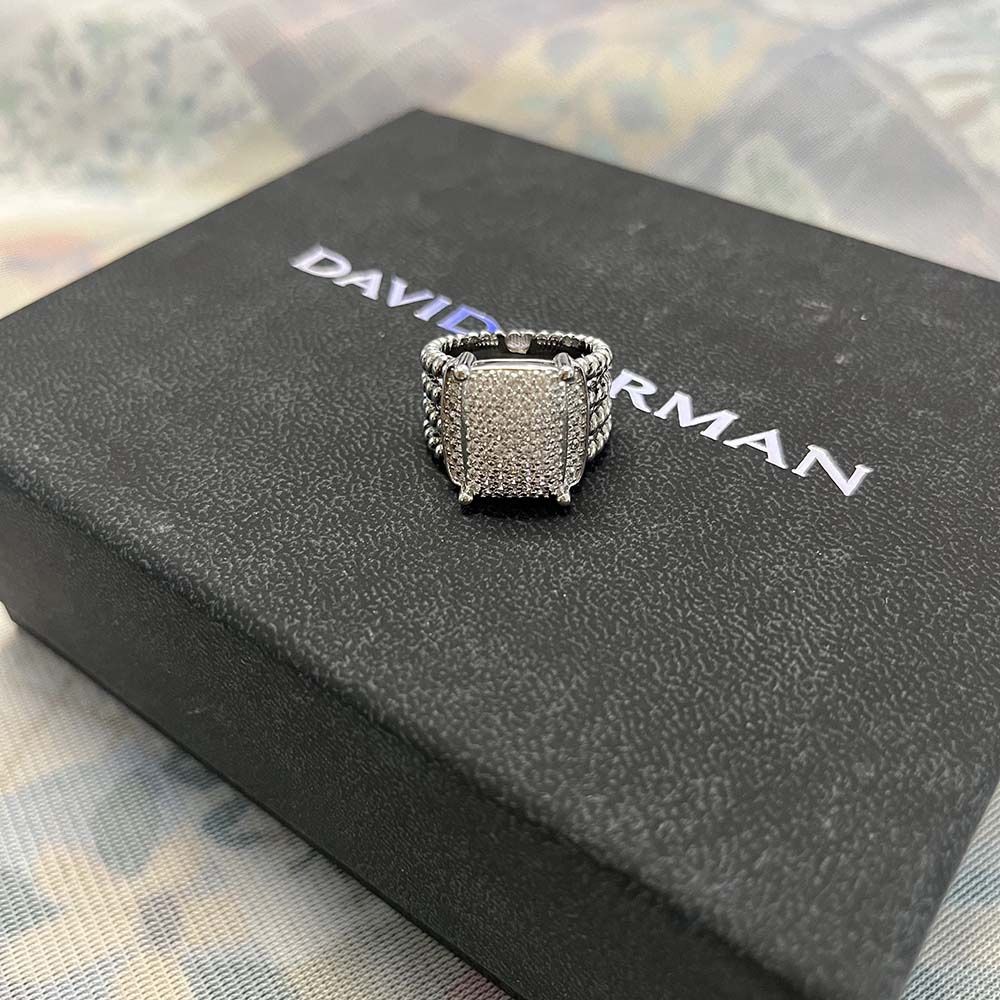 Sterling Silver Ring With Pavé Diamonds