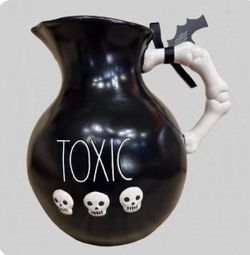‼️New‼️ Releases 2026 ‼️Rae Dunn Halloween TOXIC Ceramic ‼️Pitcher It is big, wide, and heavy."‼️💀🖤✨