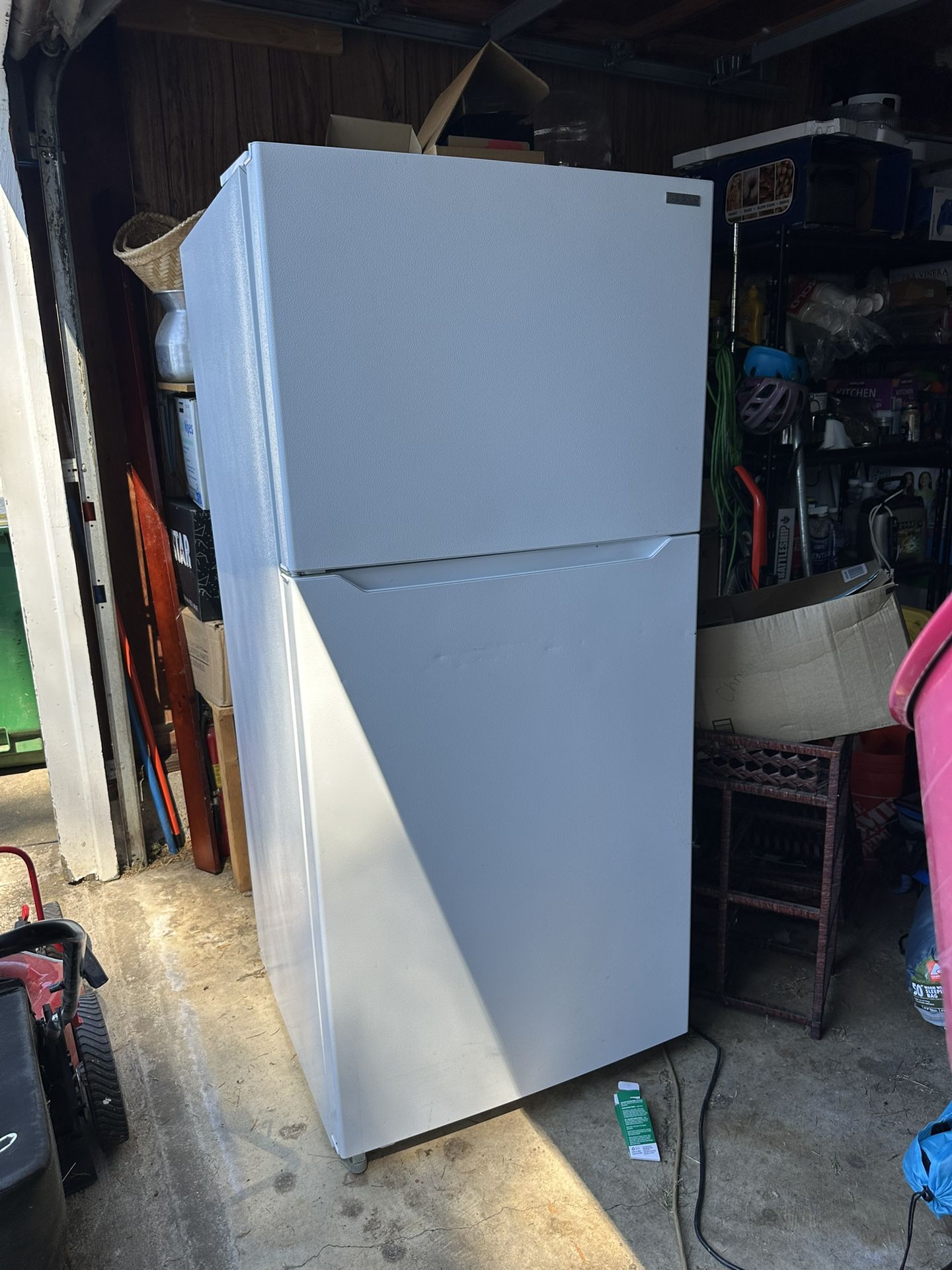 Insignia Refrigerator *needs Compressor