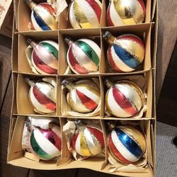 vintage made in poland complete set of 12 Christmas ornaments in original box