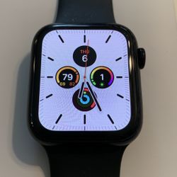 Apple Watch SE (2nd Gen) [GPS + Cellular 44mm] - Midnight Aluminum with Midnight Sport Band M/L - USED