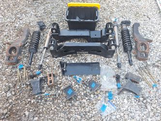 Fabtech 6" Lift Kit For Toyota Tundra