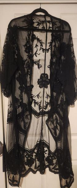 Black lace kimono
