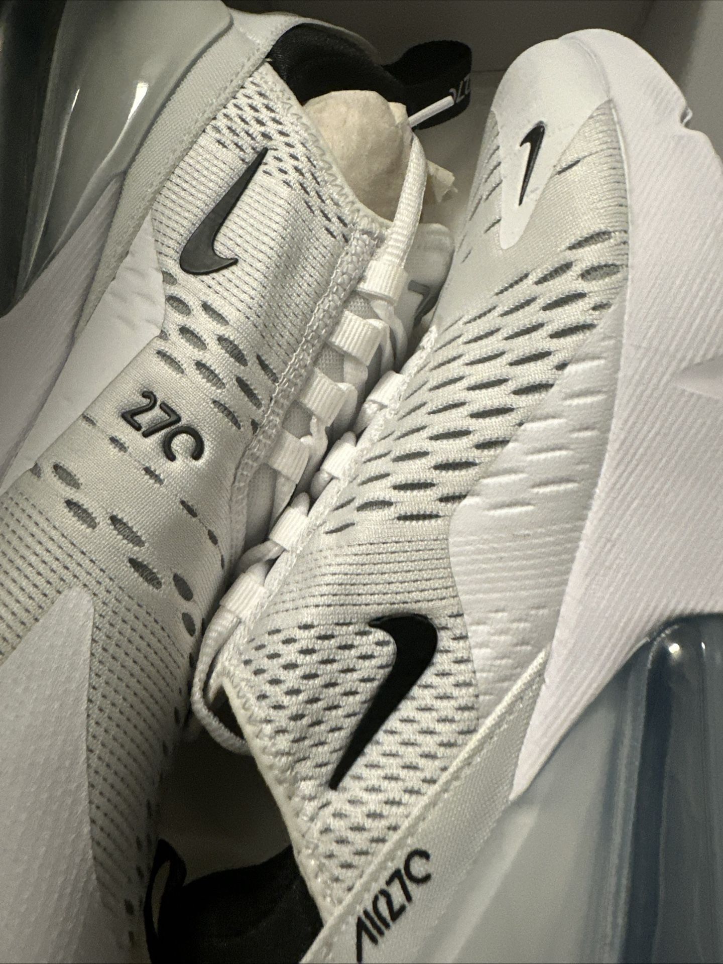 Size 6 Nike Air Max 270 Low White