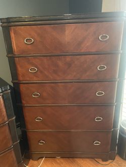 Raymour and Flanigan Dundee Cherry wood bedroom dressers furniture set, and nightstand