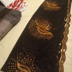 Lindo Revoso  Con   Diseñado  En Lentejuela Dorada 