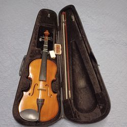 Full Size Violin with Bow and Case
