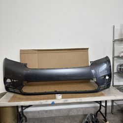 2011-2013 Toyota Highlander Front Bumper Cover OEM 