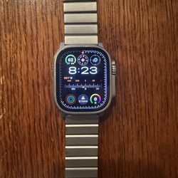 Apple Watch Ultra Titanium Band & Charger