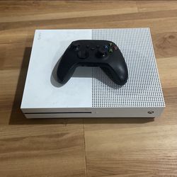 Xbox One S with controller (READ DESCRIPTION!)