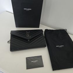 Saint Laurent Envelope Shoulder Bag 