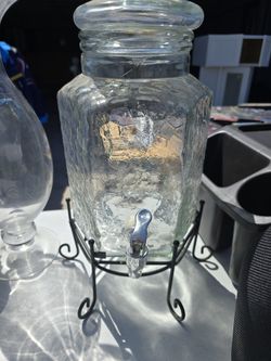 Tall Beverage Holder W Stand