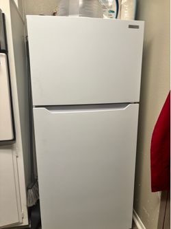 Refriidgerator