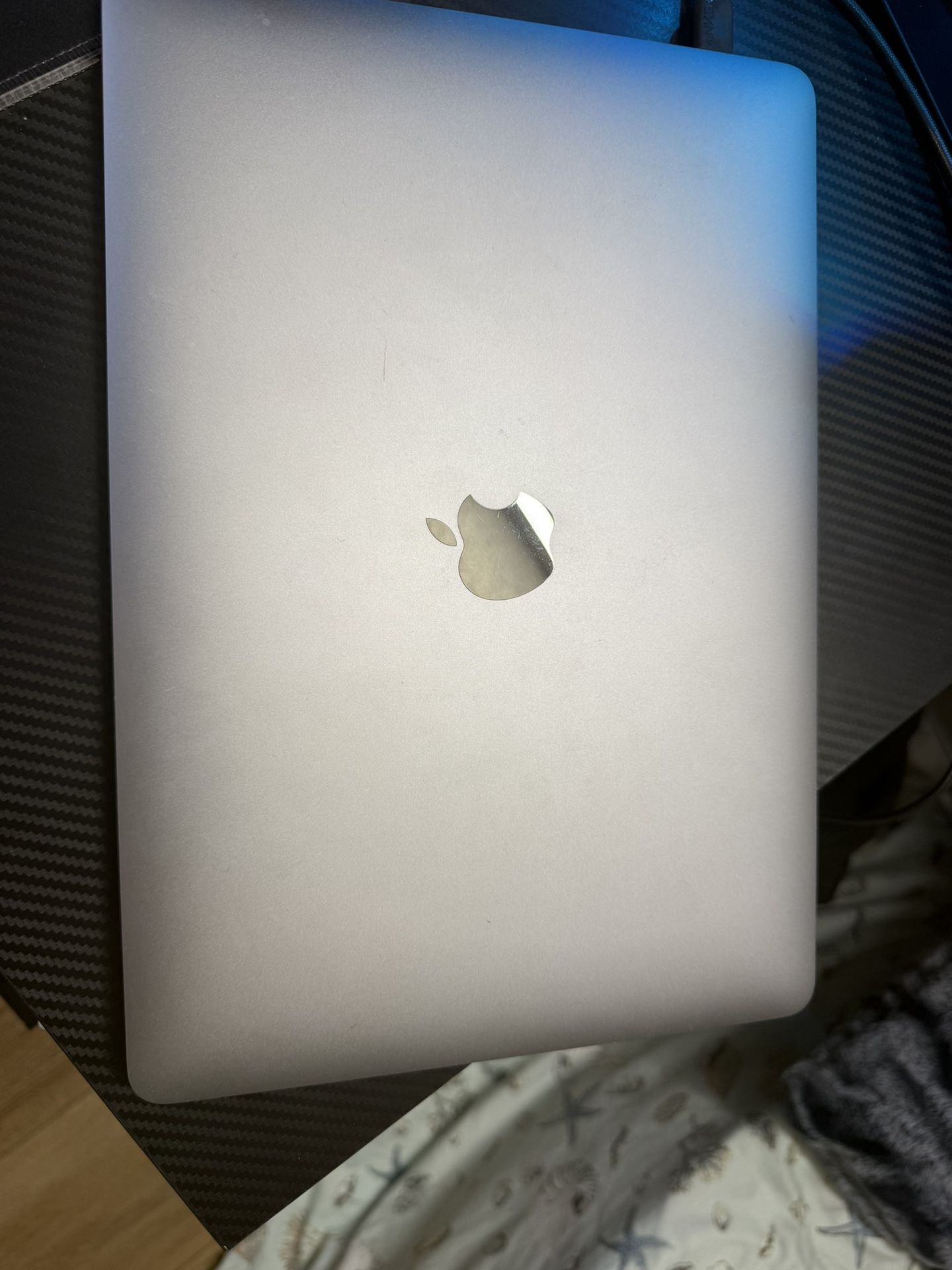 Sell MacBook Pro (13-inch, M1, 2020)