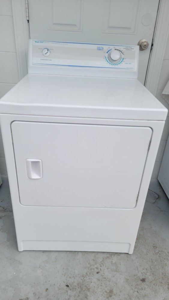 MAGIC CHEF DRYER WORKS PERFECTLY