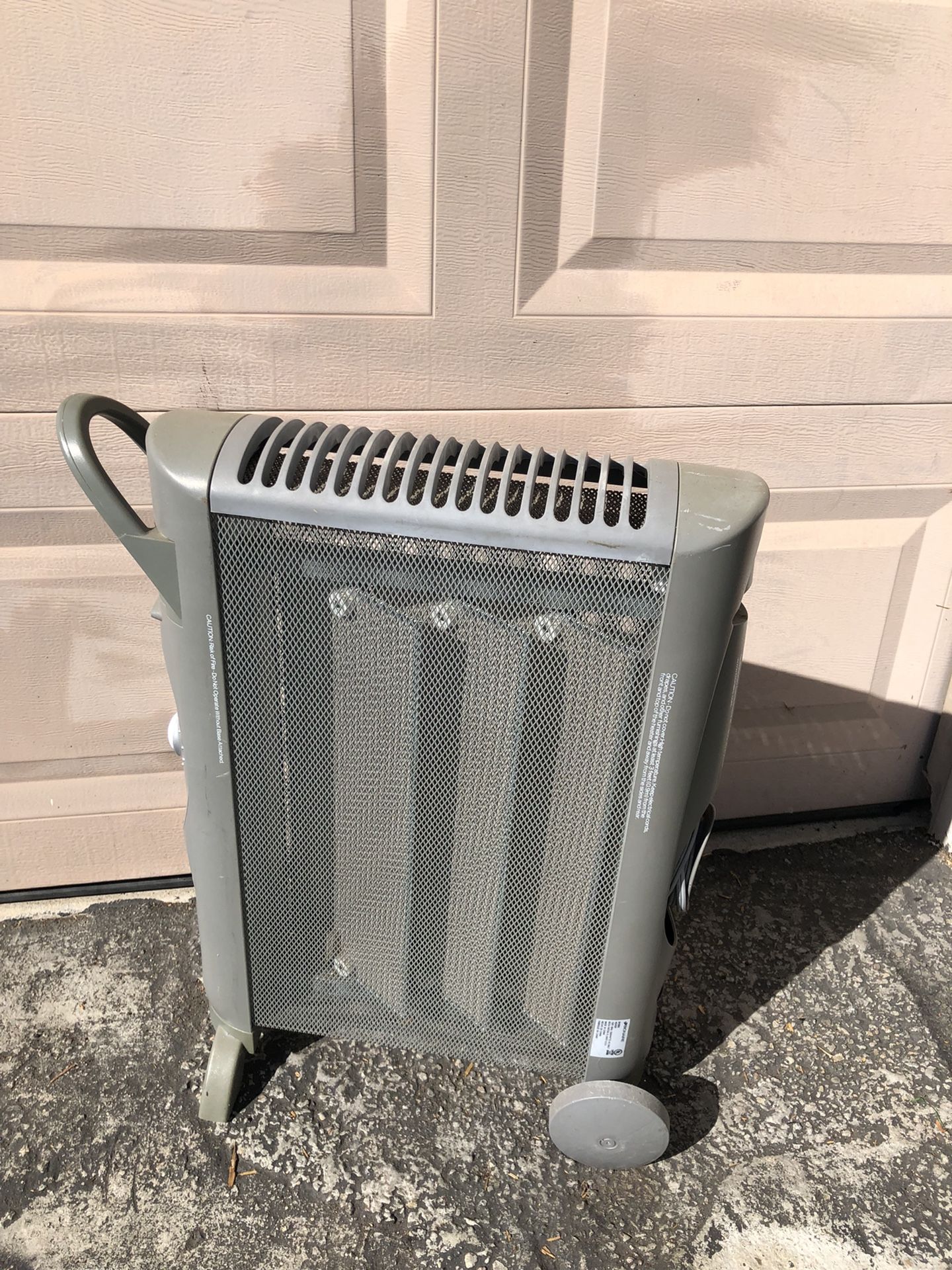 Like New Bionaire BIONAIREâ„¢ MICATHERMIC ELEMENT 1500W CONSOLE HEATER, 6W X 26-3/8D X 21-1/4H BNRBH3950URetail Price $150 My Price Is Only