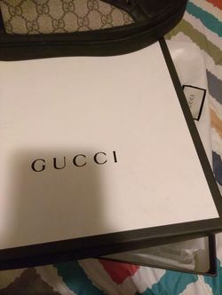 Official Gucci men size 43 which is a 10 US