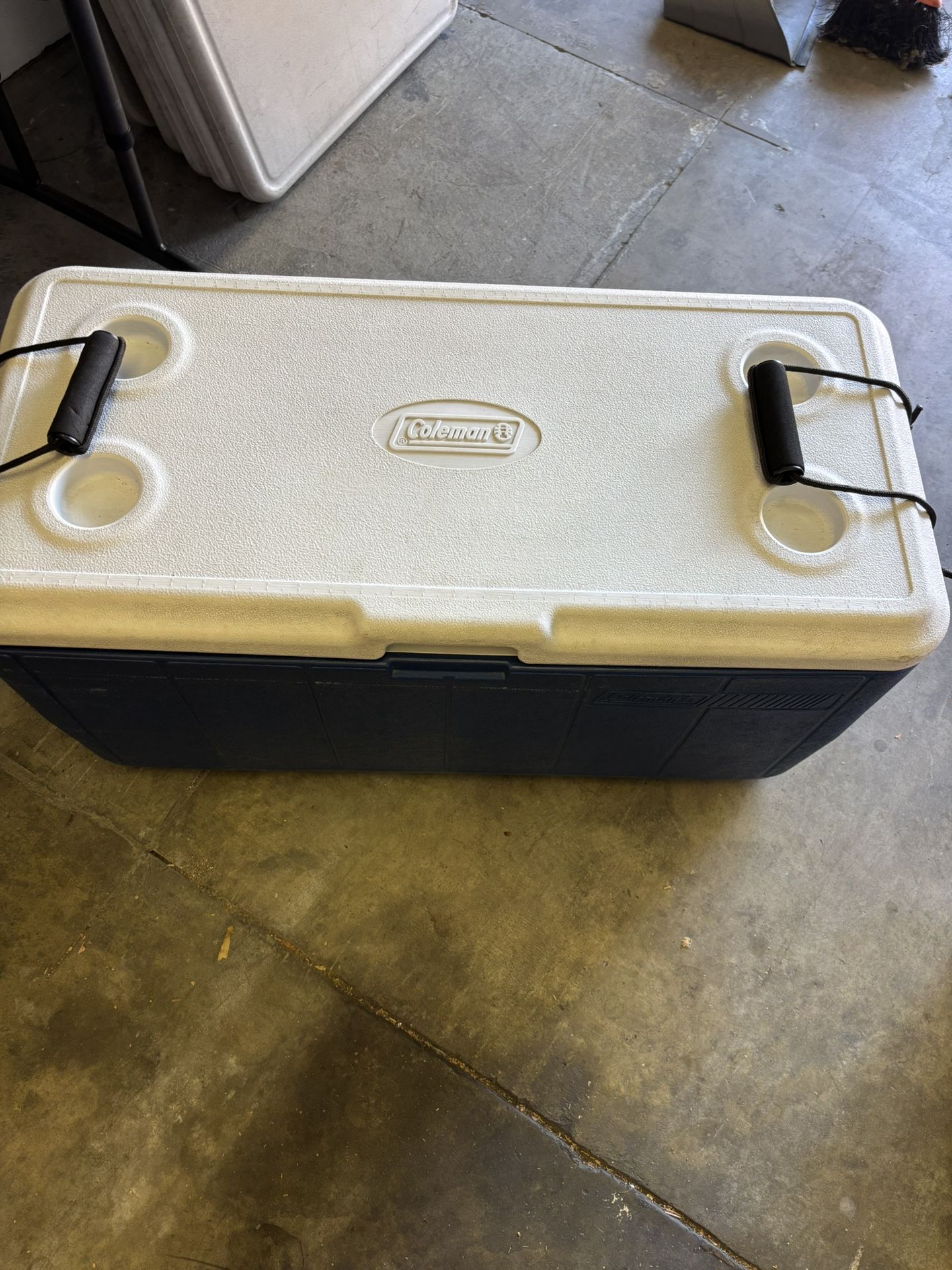 Coleman 100q Cooler